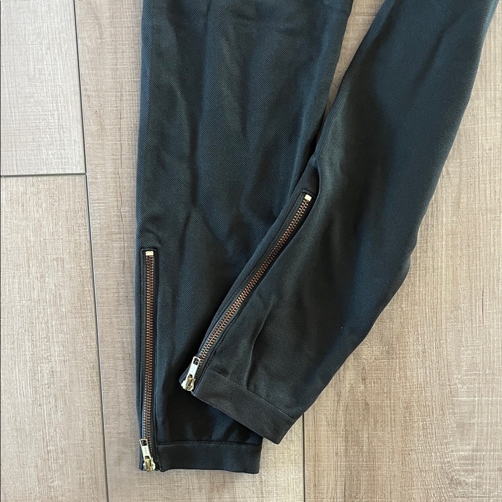 Spanx Forest Green Leggings - Picture 2 of 5